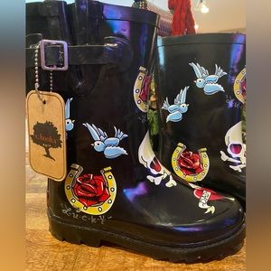 NWT Chooka Tattoo City Rain Boots